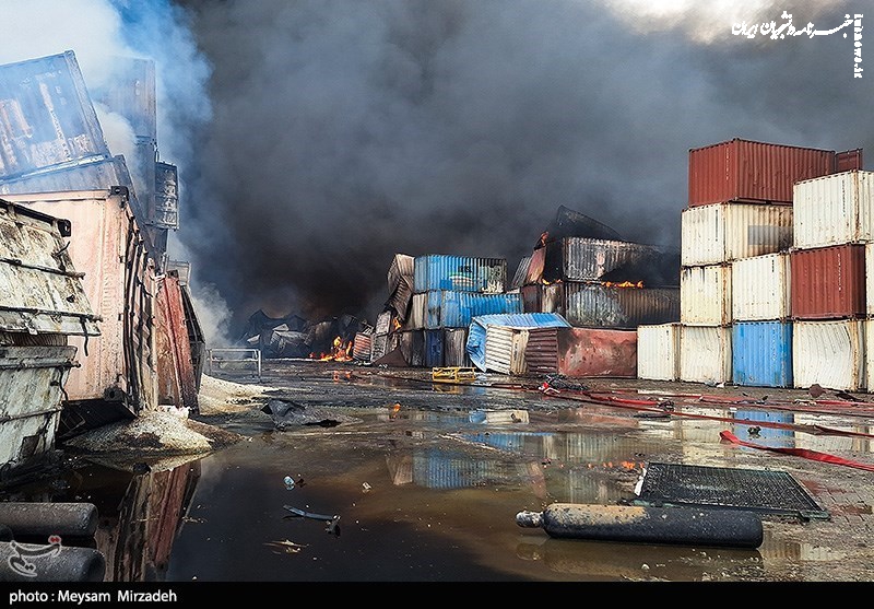 آتش‌سوزی بندر شهید رجایی امشب مهار می‌شود
