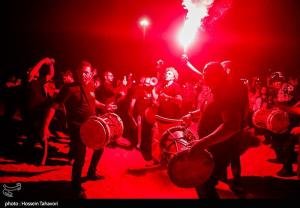 سوگواری ساکنین کیش برای جان‌باختگان حادثه بندر عباس +عکس