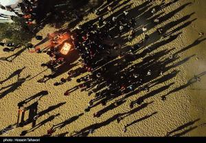 سوگواری ساکنین کیش برای جان‌باختگان حادثه بندر عباس +عکس