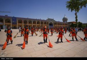 جاروزنی صحن حرم شاهچراغ (ع)+عکس