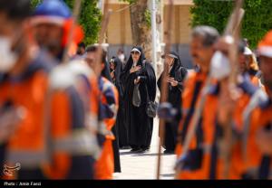 جاروزنی صحن حرم شاهچراغ (ع)+عکس