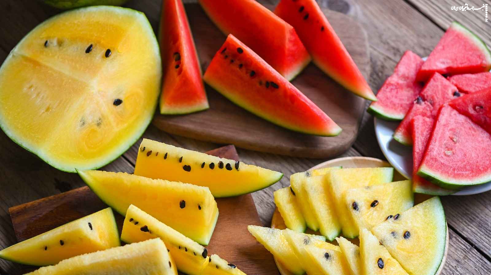 ۱۰ نکته برای تمیز کردن لکه هندوانه روی فرش