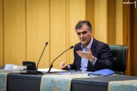 فرزین: حذف چهار صفر از پول ملی در دستور کار است