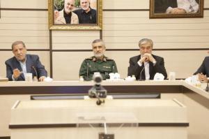 نشست اعضای کمیسیون امنیت ملی و سیاست خارجی مجلس با سردار حاجی‌زاده