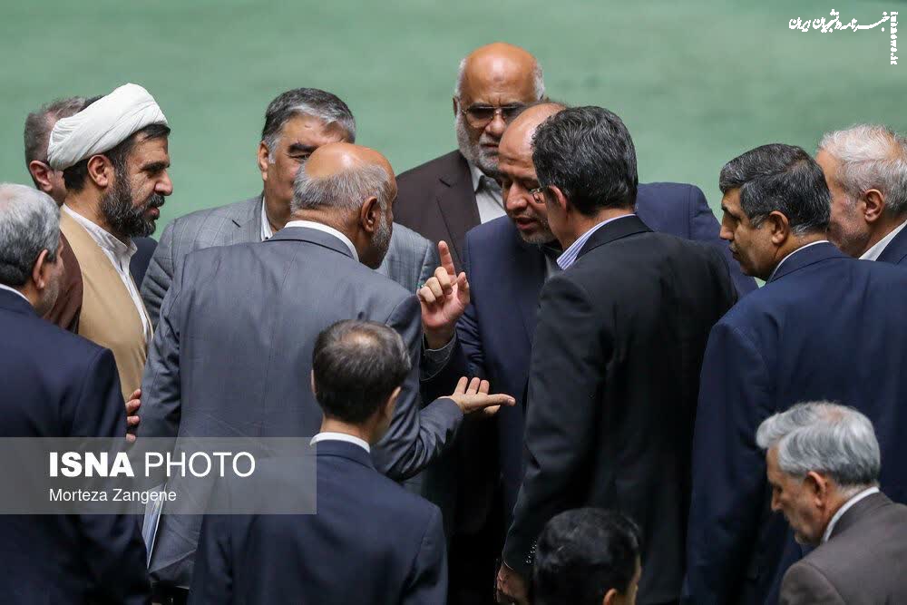 میدری عقب نشست؛ شیخلو کنار گذاشته شد +اسناد