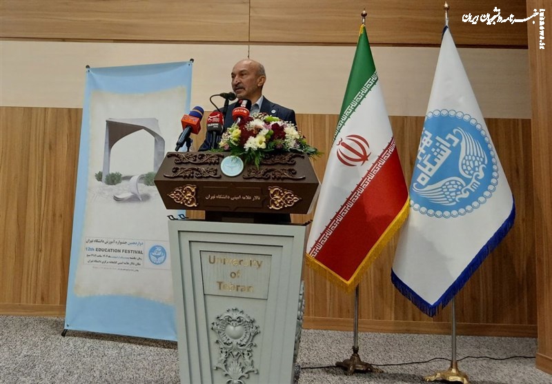 ارتقا علوم انسانی از برنامه‌های آتی دانشگاه تهران خواهد بود