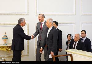 دیدارهای عراقچی با  دبیر شورای عالی امنیت ملی ارمنستان و وزیر امور خارجه تاجیکستان