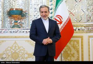 دیدارهای عراقچی با  دبیر شورای عالی امنیت ملی ارمنستان و وزیر امور خارجه تاجیکستان