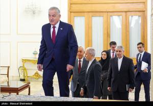 دیدارهای عراقچی با  دبیر شورای عالی امنیت ملی ارمنستان و وزیر امور خارجه تاجیکستان