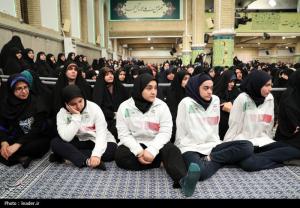 دیدار جمعی از معلمان با رهبر معظم انقلاب +عکس