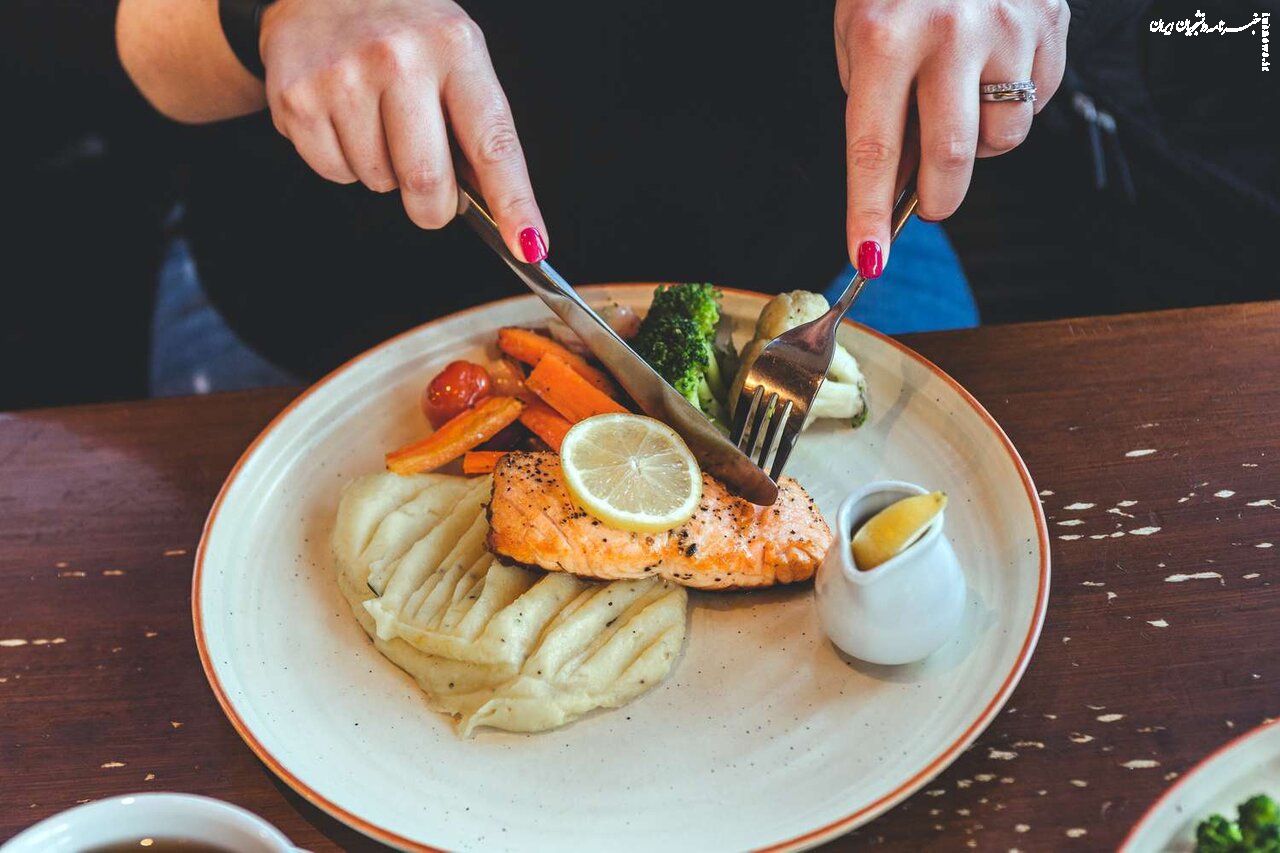 نقش رژیم غذایی در کاهش علائم اندومتریوز