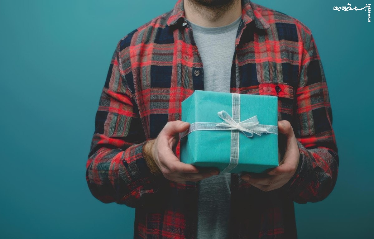 کادوی پسرانه چی بخریم؟ بهترین ایده های کادو تولد برای پسر ۲۵ ساله