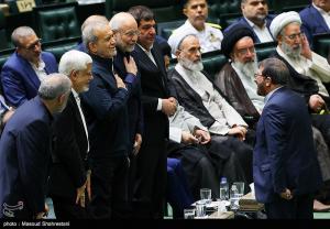 مراسم بزرگداشت شهدای خدمت در مجلس شورای اسلامی +عکس