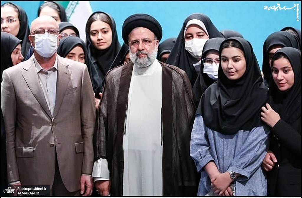 روایت دانشجویان از حضور شهید رئیسی در دانشگاه الزهرا