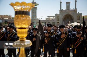 دسته عزاداری خادمان بانوی کرامت در روز شهادت جوادالائمه +عکس