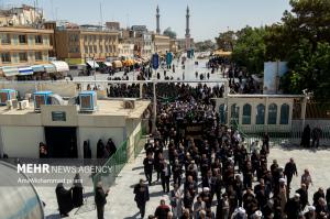 دسته عزاداری خادمان بانوی کرامت در روز شهادت جوادالائمه +عکس
