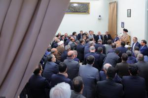 گزارش تصویری| دیدار ویزرکشور و استانداران  با رهبر انقلاب