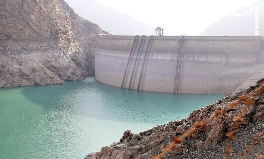 از دل چشمه تا لب تانکر؛ بحران بی‌صدای لرستان فریاد می‌کشد