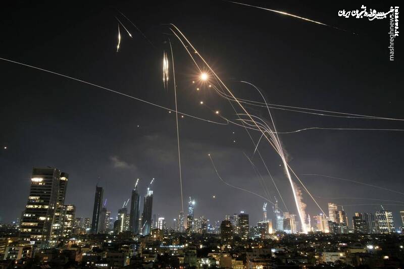 حمله انتقامی بزرگ ایران علیه رژیم صهیونیستی/ موج چهارم حملات موشکی ایران/ اصابت پهپادهای آرش ارتش به اهداف در سرزمین‌های اشغالی +فیلم و تصاویر