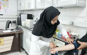 گزارش تصویری| خدمت‌رسانی کادر درمان بیمارستان شهید دکتر چمران کنگاور