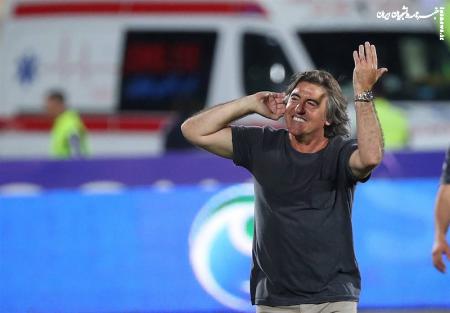 ساپینتو قراردادش با استقلال را امضا کرد +عکس