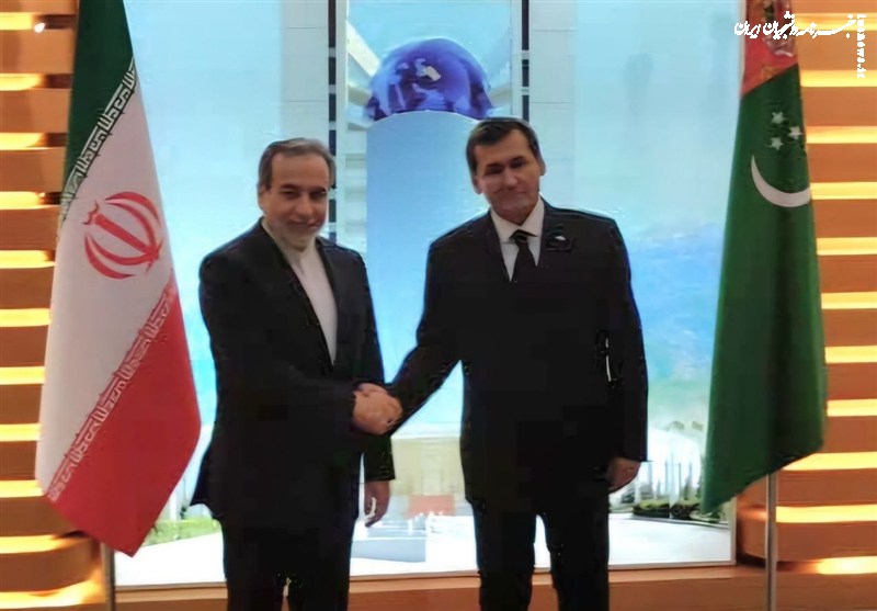 سفر عراقچی به عشق آباد و دیدار با وزیر امور خارجه ترکمنستان