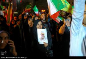 شادی مردم تهران پس از پاسخ کوبنده نیروهای مسلح به آمریکا +عکس