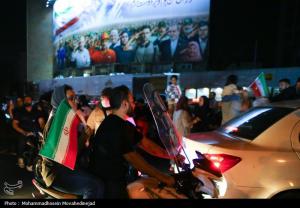 شادی مردم تهران پس از پاسخ کوبنده نیروهای مسلح به آمریکا +عکس