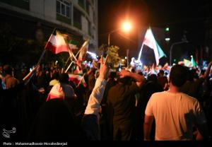 شادی مردم تهران پس از پاسخ کوبنده نیروهای مسلح به آمریکا +عکس