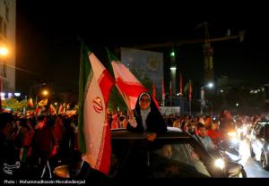 شادی مردم تهران پس از پاسخ کوبنده نیروهای مسلح به آمریکا +عکس