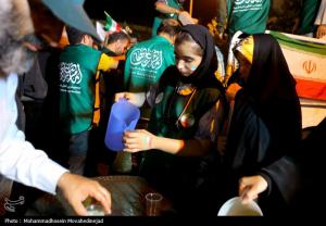 شادی مردم تهران پس از پاسخ کوبنده نیروهای مسلح به آمریکا +عکس