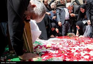 مراسم خاکسپاری شهدای اقتدار ایران در امامزاده صالح(ع) +عکس