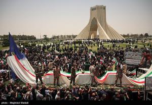 تشییع شهدای اقتدار ملی در تهران +عکس