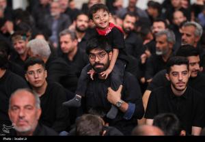 آخرین شب مراسم عزاداری محرم در حسینیه امام خمینی(ره) +عکس