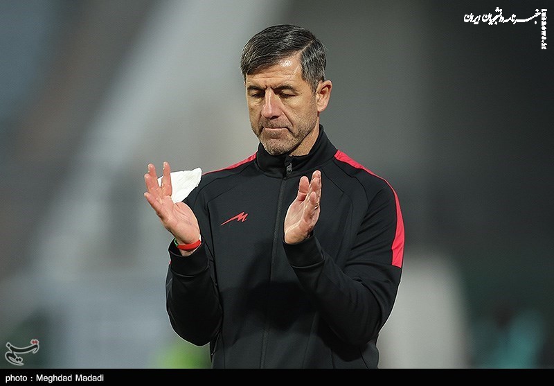 قرارداد کریم باقری تمدید شد