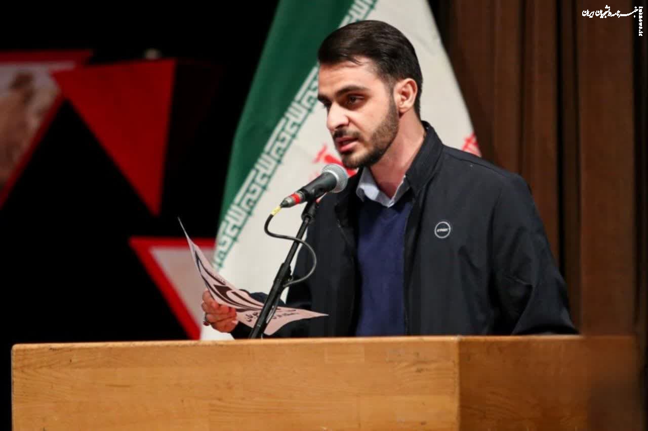 صادقی: امروز مذاکره با آمریکا عین ذلت است