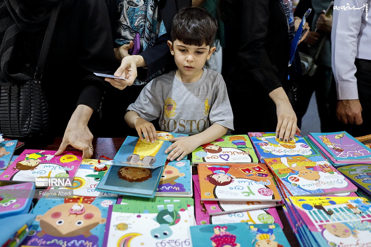 ارسال کتاب، اسباب‌بازی و نشریات جدید به مراکز کانون