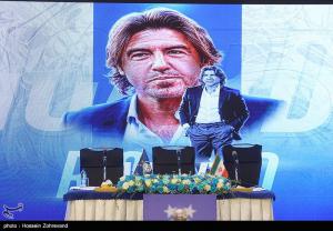 مراسم معارفه ریکاردو ساپینتو سرمربی استقلال +عکس