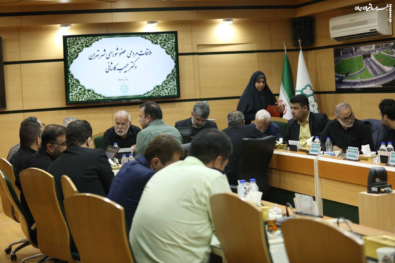 کاشانی: هیچ مطالبه‌ای نباید بی‌پاسخ بماند