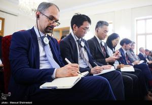 نشست وزیر امورخارجه با سفرای کشورهای خارجی +عکس