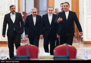 نشست وزیر امورخارجه با سفرای کشورهای خارجی +عکس