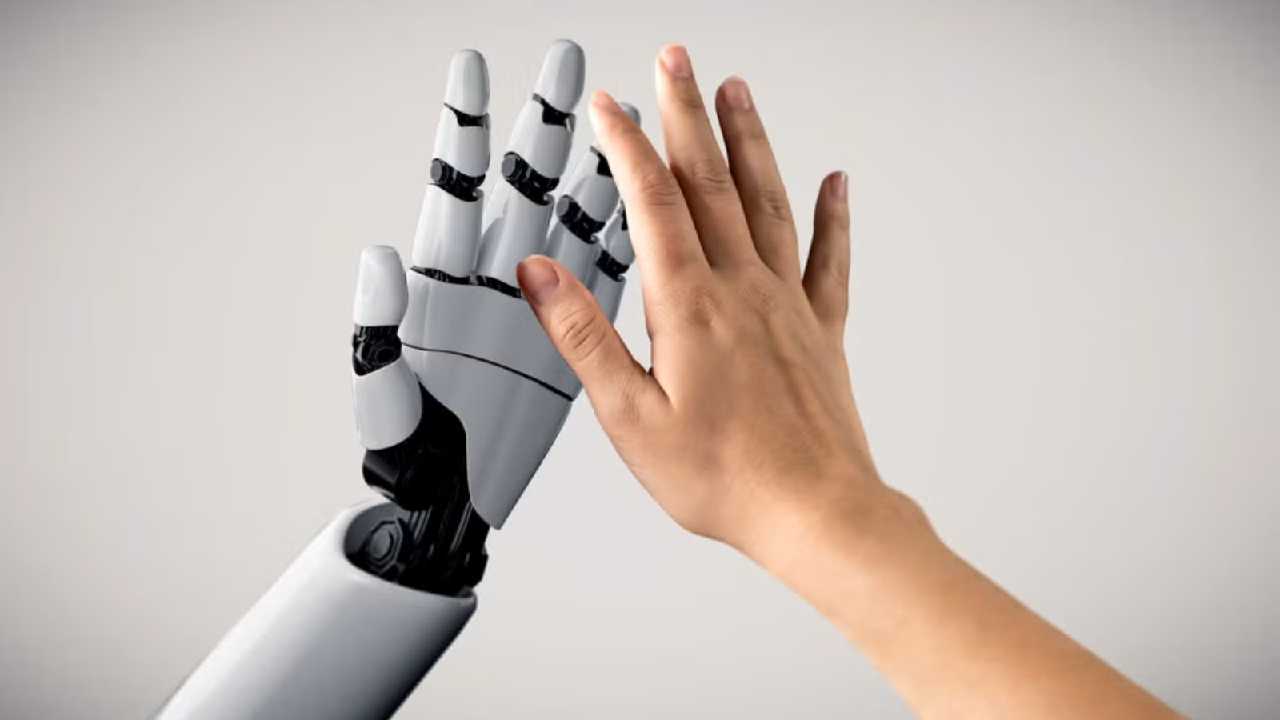 ابداع پوست هوشمندی برای ربات‌ها دارای حس لامسه، گرما و آسیب