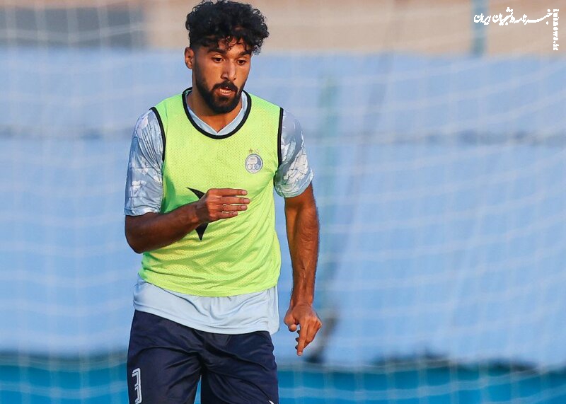 خداحافظی استقلال با مدافع متعصب