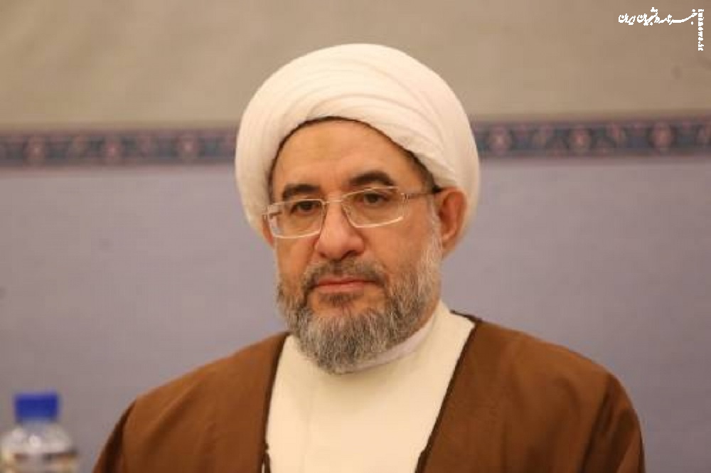 ایرانیان در احیای هویت اصیل اسلامی نقش بی‌بدیل دارند