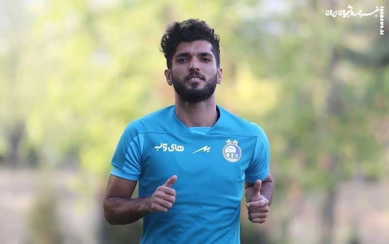 استقلال، ادعای هافبکش را رد کرد