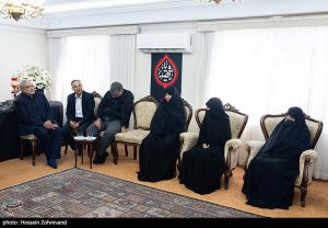 دیدار جمعی از مدیران رسانه‌های کشور با خانواده شهید سلامی