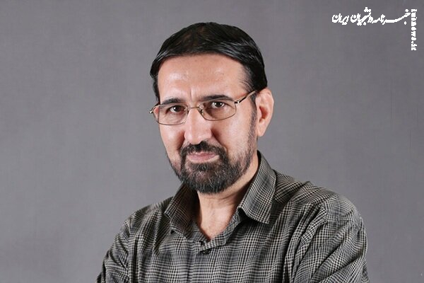 «خودنویس» از ابتدا تا پایان نوشتن کنار نوقلم است