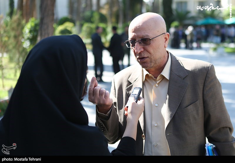 زمینه حضور اعضای فرهنگستان‌ علوم در هیئت امنای دانشگاه‌ها فراهم شود