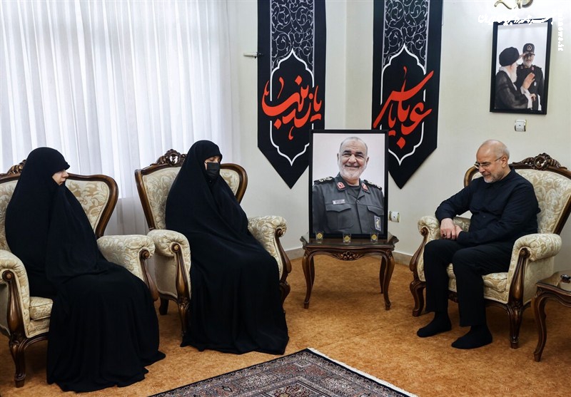 قالیباف با خانواده شهیدان سلامی، رشید و محقق دیدار کرد