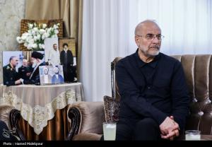 حضور قالیباف در منزل سرداران شهید رشید، سلامی و محققی +عکس